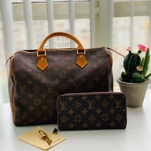 Handbag with matching wallet